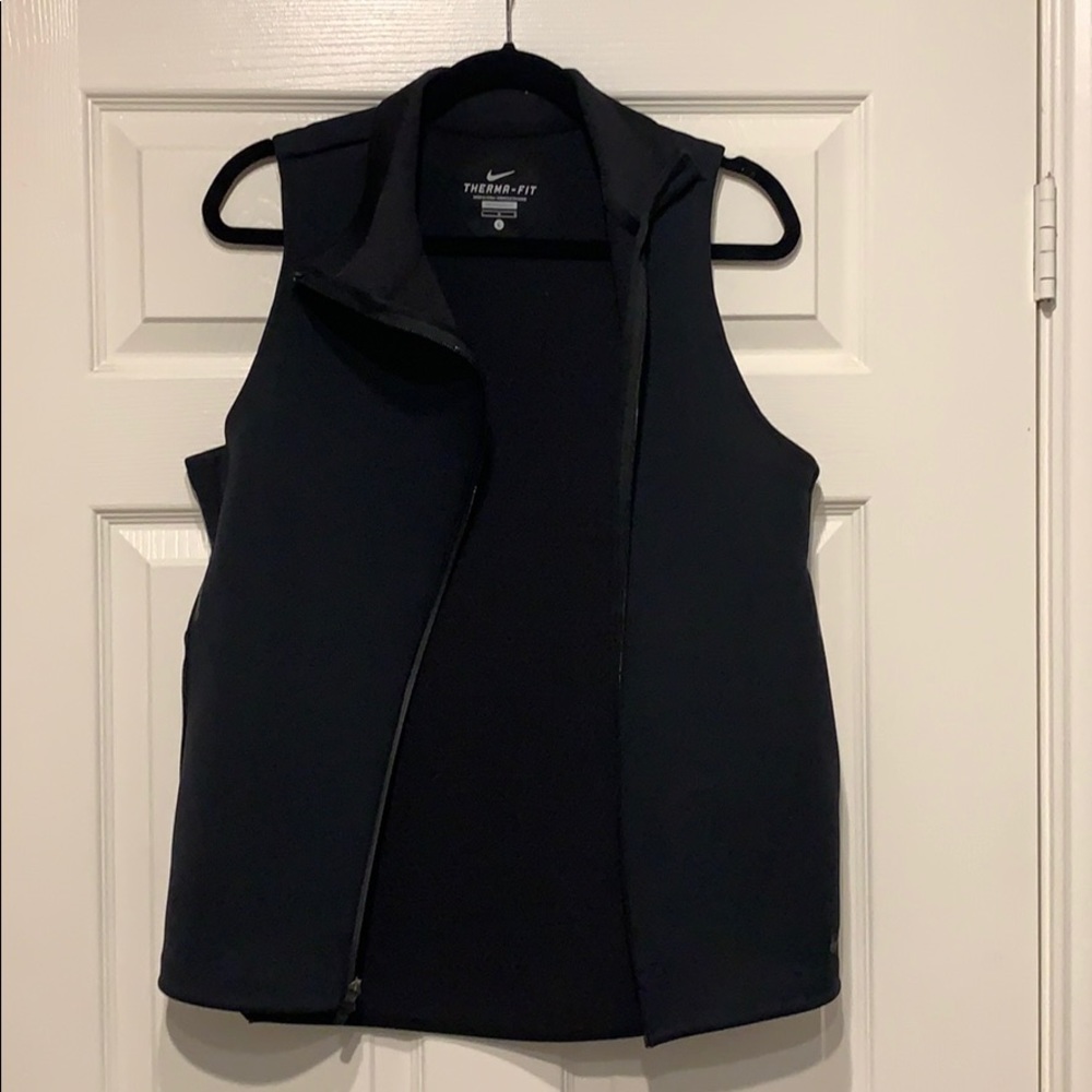 Women’s Black Nike Thermafit vest